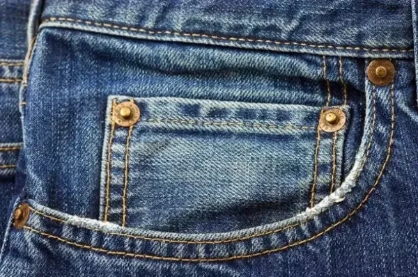牛仔裤“袋中袋”最初的用途是为了放怀表