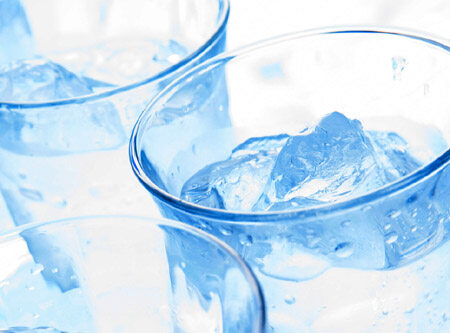 【辟谣】喝小分子水真的能治心血管病吗？