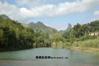 迴龙溪温泉旅游景区